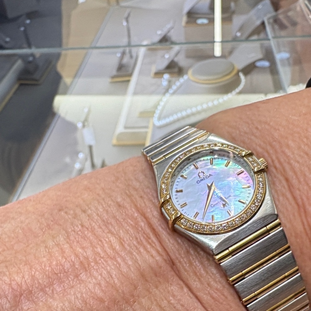 Omega Women's Constellation Watch - Gold and Silver with Diamond Accents . - Picture 13 of 16